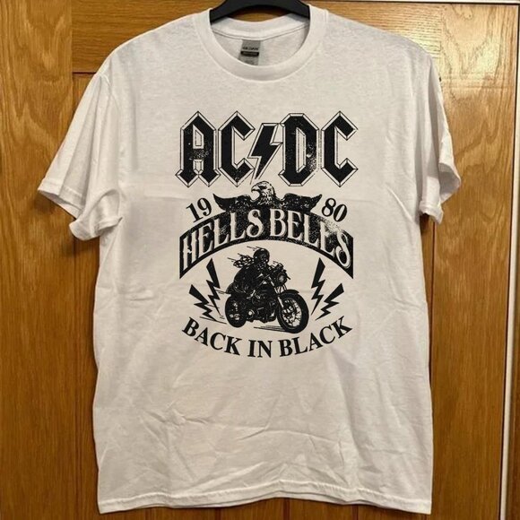 Gildan Tops - ACDC 1980 Hells Bells T-Shirt, Retro 90s ACDC Back in Black Album Shirt Unisex